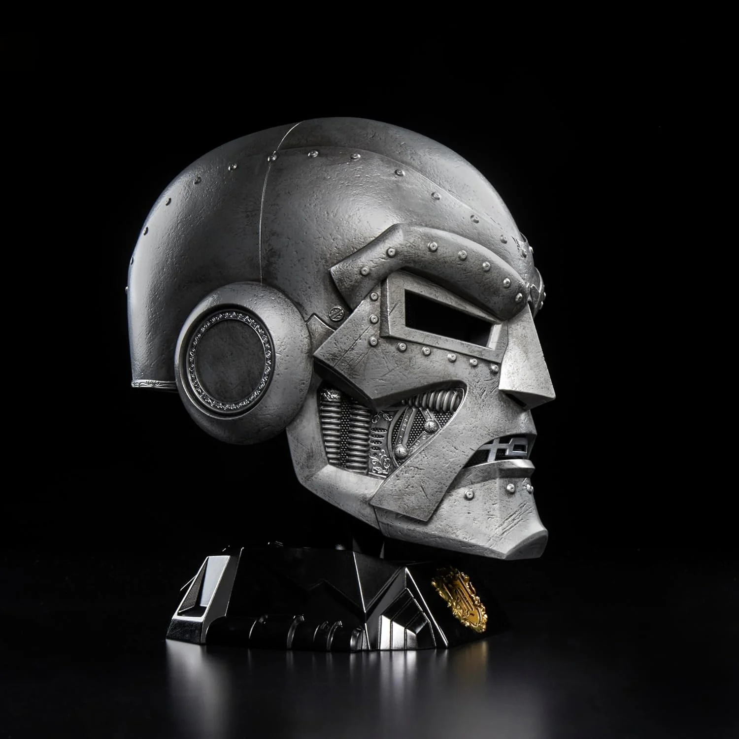 Marvel Legends Fantastic Four Doctor Doom Premium Roleplay Helmet Prop Replica - Image 3