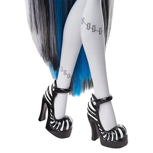 Monster High Reel Drama Frankie Stein Collector Doll - Image 4