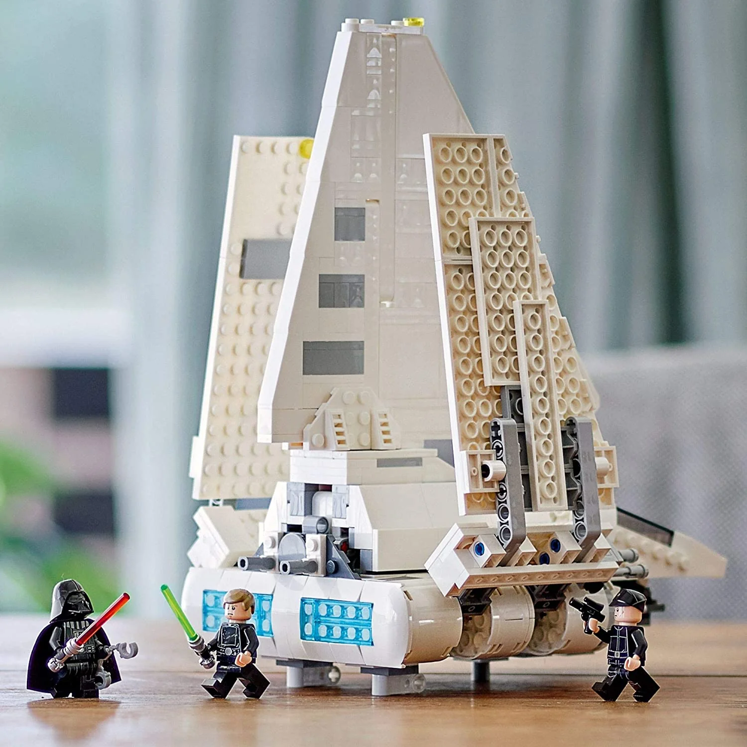 LEGO Star Wars Imperial Shuttle 75302 - Image 6