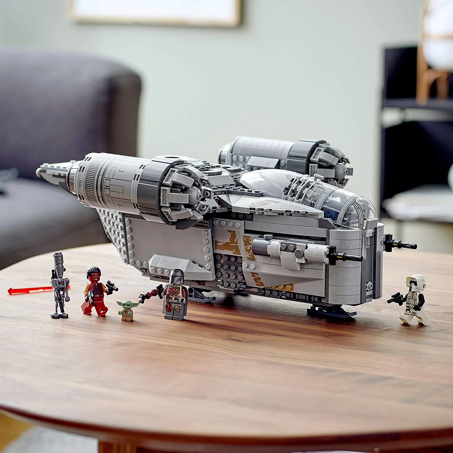 LEGO Star Wars The Mandalorian The Razor Crest 75292 - Image 3
