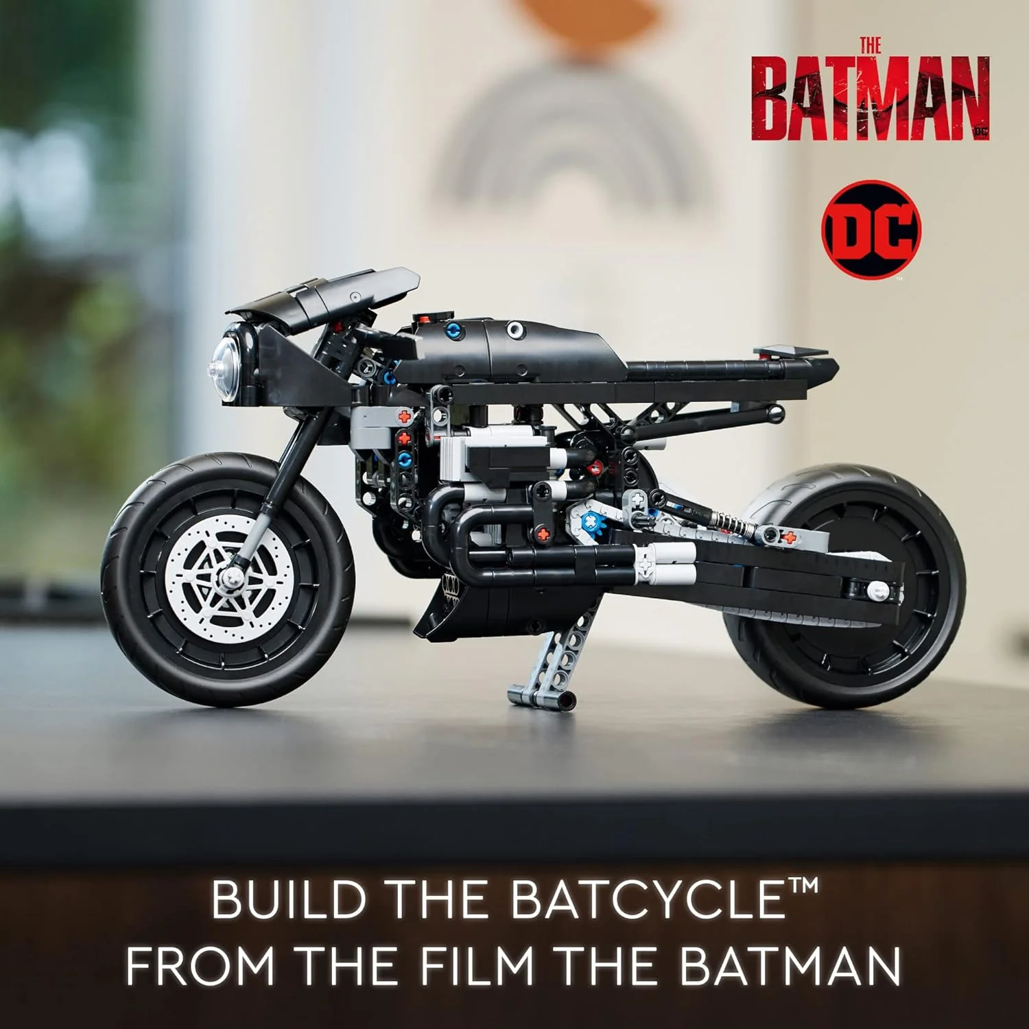 LEGO Technic The Batman Batcycle 42155 - Image 5