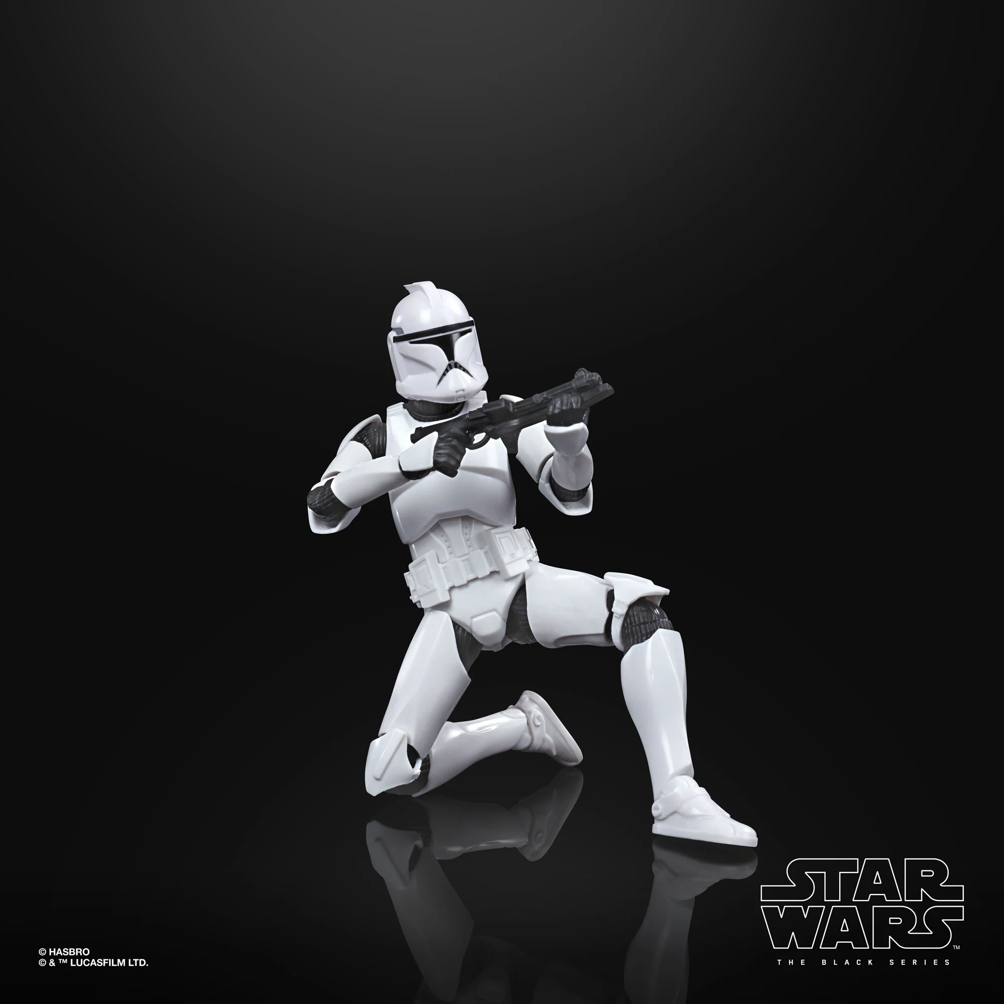 Star Wars: The Black Series - Phase I Clone Trooper (Attack of Clones) Action Figure - Image 4