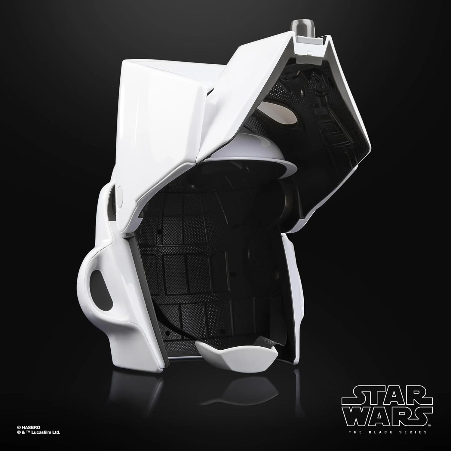 Star Wars: The Black Series - Scout Trooper Premium Helmet - Image 6