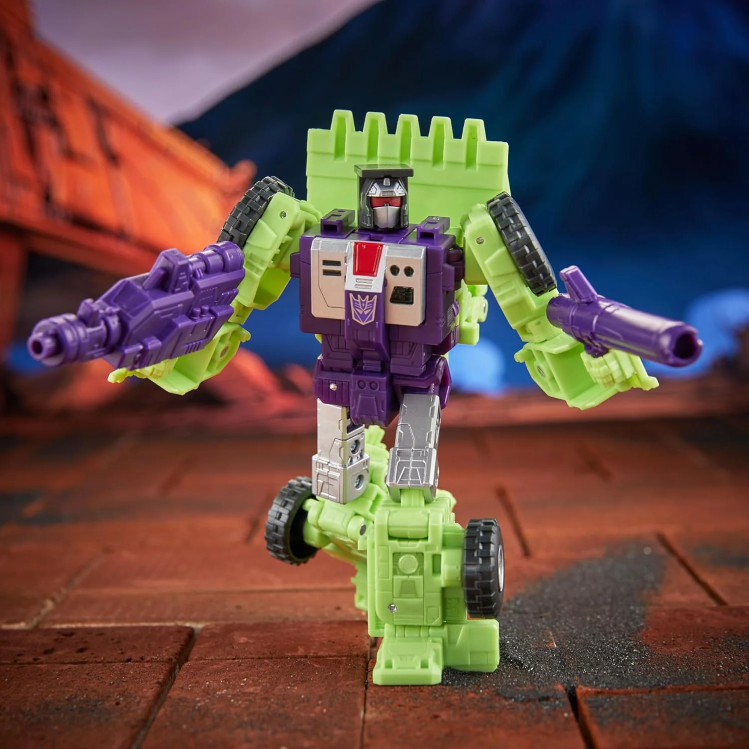 Transformers Studio Series Voyager Class Transformers: The Movie Constructicon Scrapper - Image 4