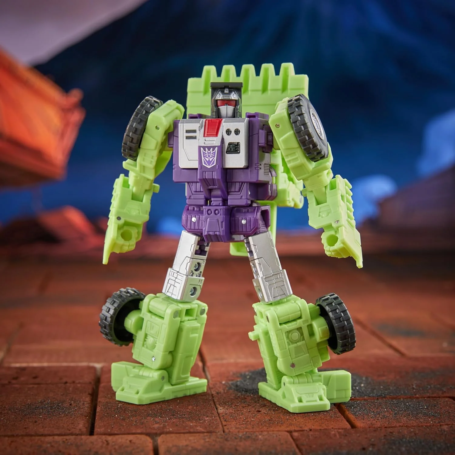 Transformers Studio Series Voyager Class Transformers: The Movie Constructicon Scrapper - Image 5