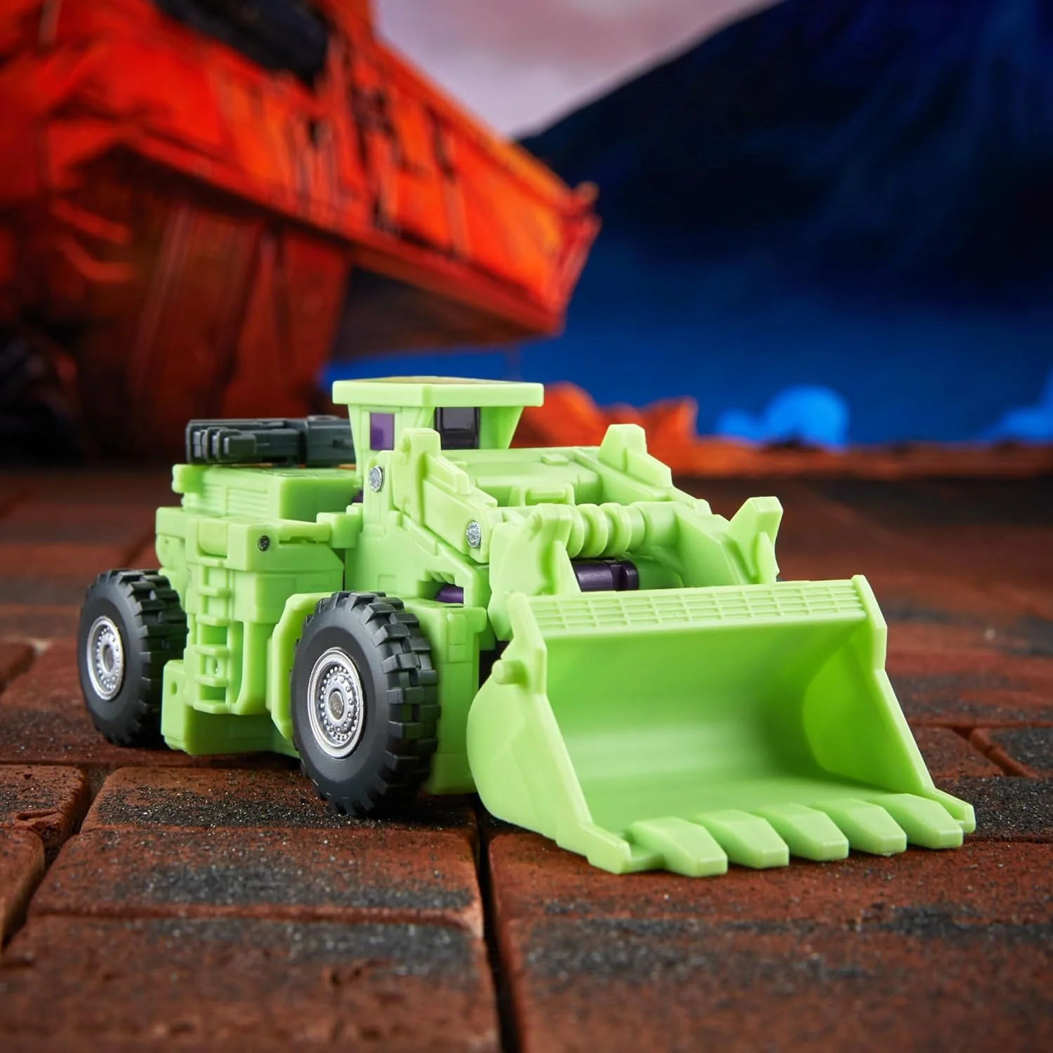 Transformers Studio Series Voyager Class Transformers: The Movie Constructicon Scrapper - Image 7