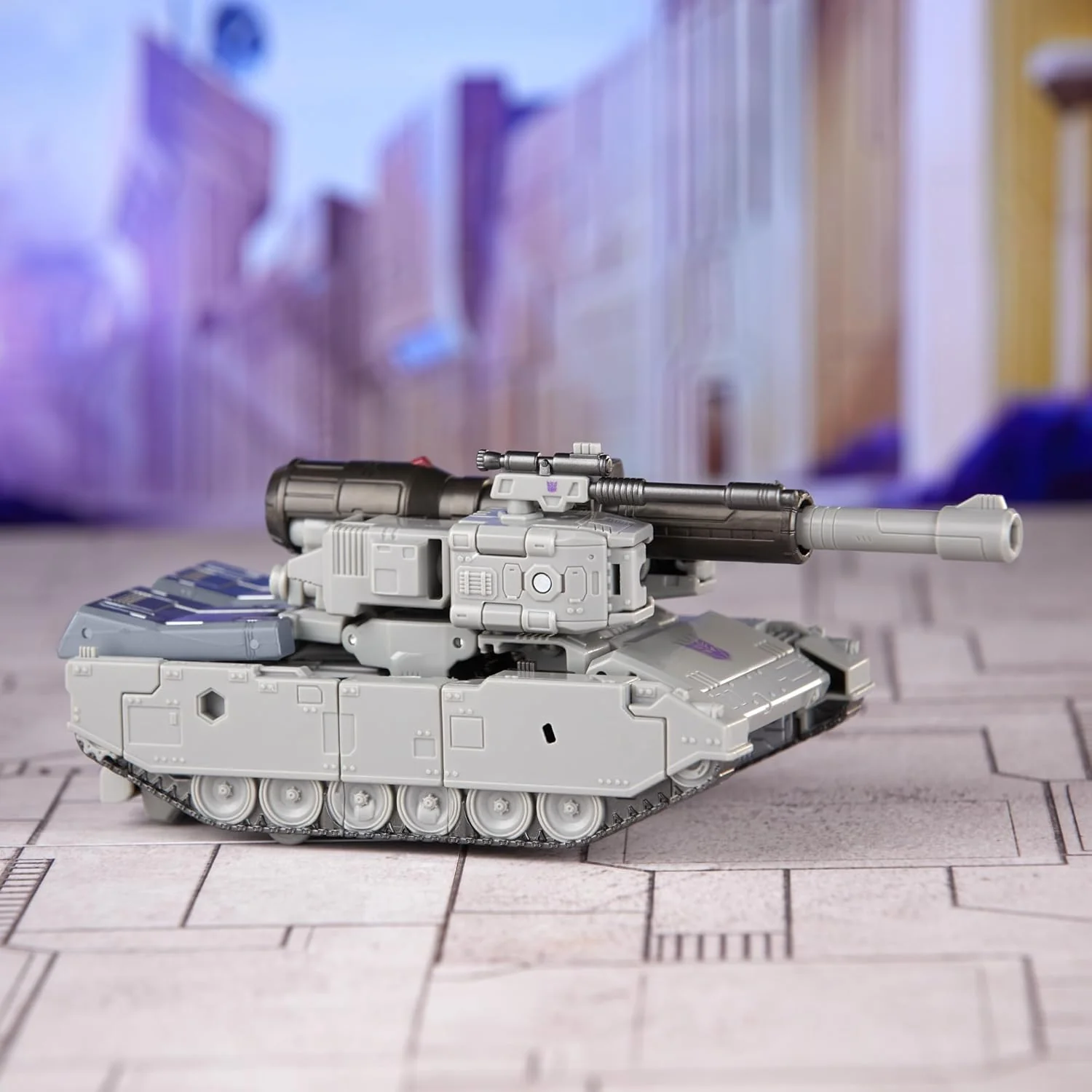 Transformers Studio Series The Transformers: The Movie Leader Class Megatron - Image 6