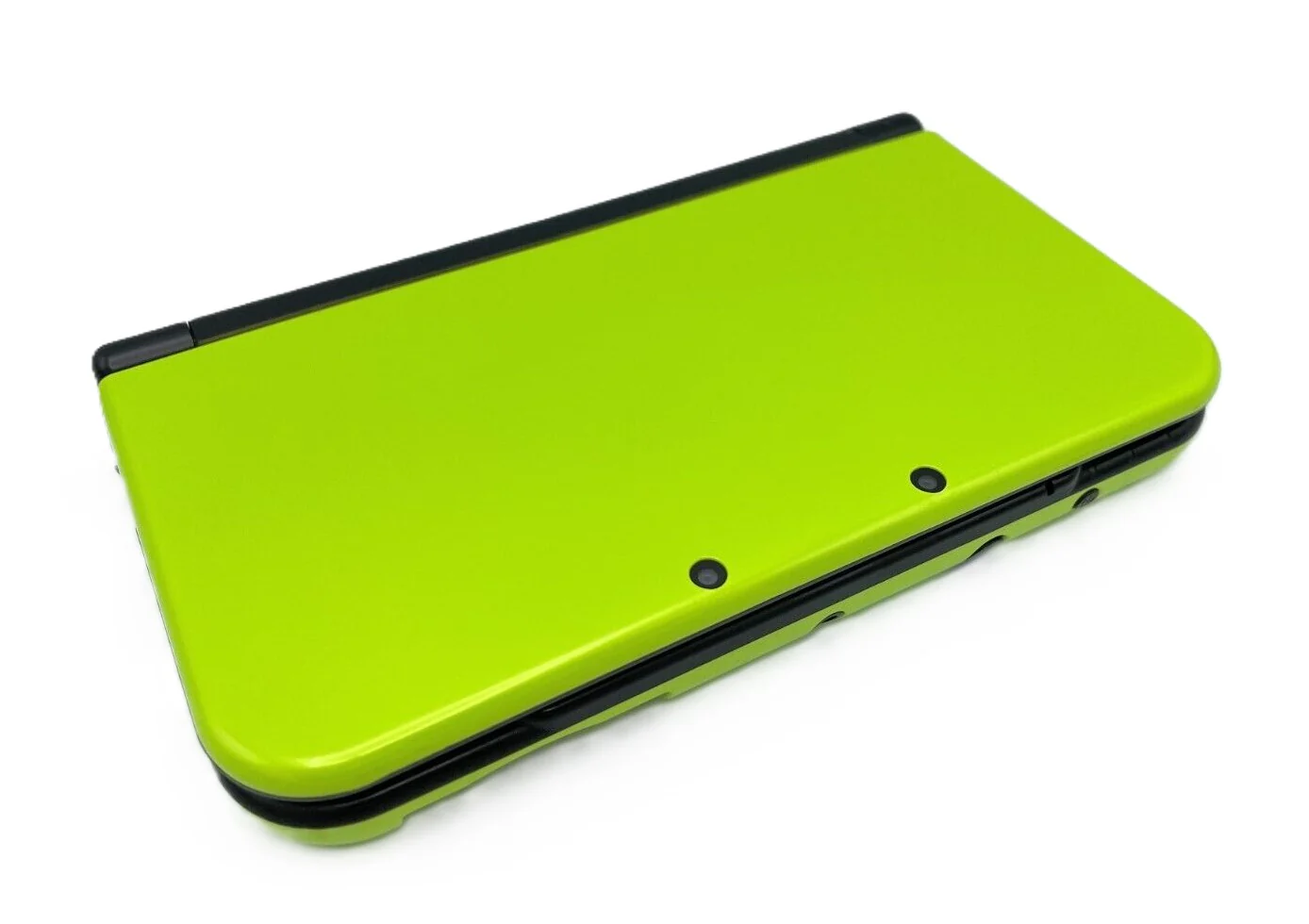 New Nintendo 3DS XL - Yoshi Edition Lime Green - Image 2