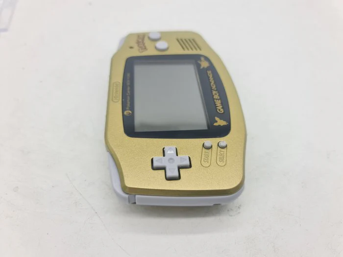 Game Boy Advance - Pokemon Center Gold - Image 3