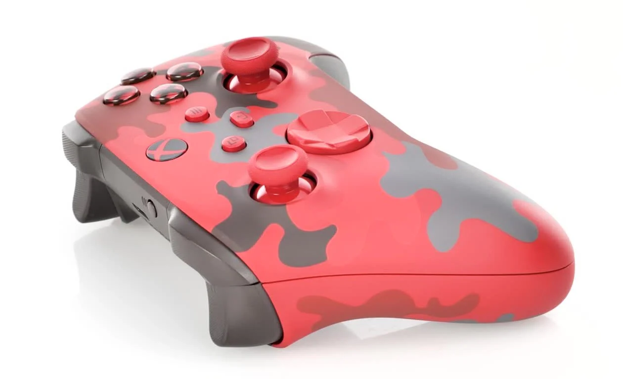 Xbox Series X Wireless Controller - Daystrike Camo Red - Image 3